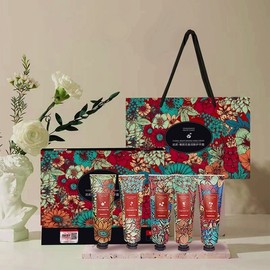 Intensive Moisture Portable Hand Cream 5-Piece Set - Non-Sticky for Autumn/Winter Dryness Flower Hand Cream 5-Piece Case + Gift Bag 10ea