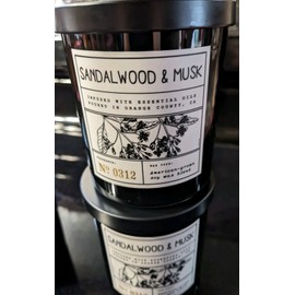 Leoben Co Masculine Aromas Sandlewood & Musk 9 oz Single Wick Soy Candle