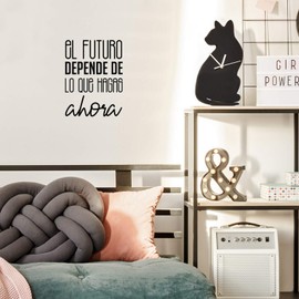 Vinyl Wall Art Decal - El Futuro Depende De Lo Que Hagas Ahora - 16" x 12" - Trendy inspirational Cool Positive Mind Spanish Phrase Quote Sticker For Office Business Home Gym Living Room Decor (Black)