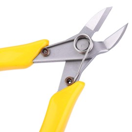Metal Cutter, 6 Inch Cable Cutting Pliers, Stainless Steel Alloy, Professional Electronic Wire Cutter Cutting Tool with High Hardness for Angle Grinders