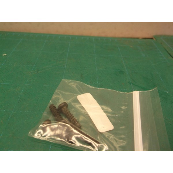Craftsman Set of 4 housing screws off Craftsman CMCST910M1 Type