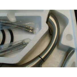 sanitary wares Kitchen Faucet Single hole  pull out spray