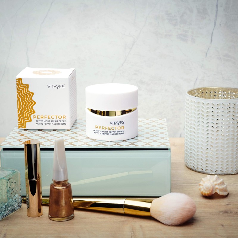 VITAYES Night Cream with Hydrasalinol and Active Repair Complex, Anti-Ageing