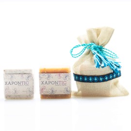 Kit Xapontic de 2 jabones artesanales (Miel-Avena y Lavanda) con bolsa bordada a mano                                                                 