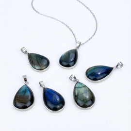LDADAN Labradorite Necklace, Natural Gemstone Teardrop Necklace for Women, Trendy Reiki Crystal Pendant Necklace Jewelry (labradorite)