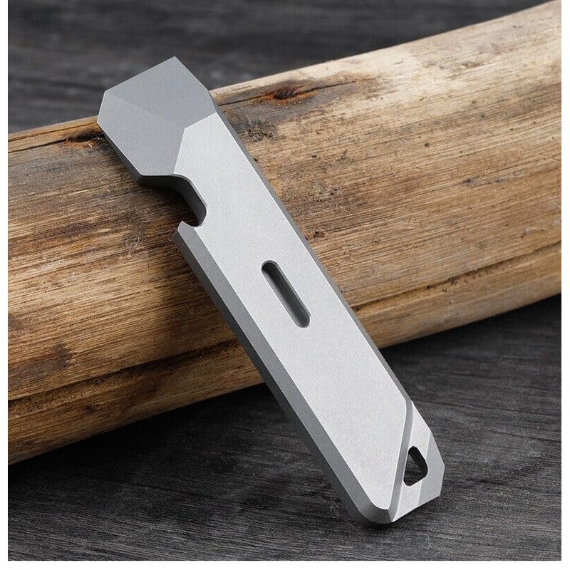 UCCKEYI TC4 Titanium Keychain Pry Bar Pendant Tool Crowbar Opener