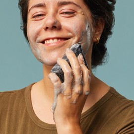 LUSH [Lush/domestic production] Domestic production charcoal 100g - facial soap/face wash soap/charcoal soap / [러쉬/국내제조] 국내제조 챠콜 100g - 페이셜 솝/세안 비누/숯비누
