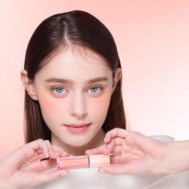 DEAR DAHLIA Petal Blur Cream Blush – Multi-Use, High-Pigment, Lightweight & Long-Lasting, Petal-Smooth Finish, Vegan & Cruelty-Free, for Sensitive Skin, 4g – POPPY