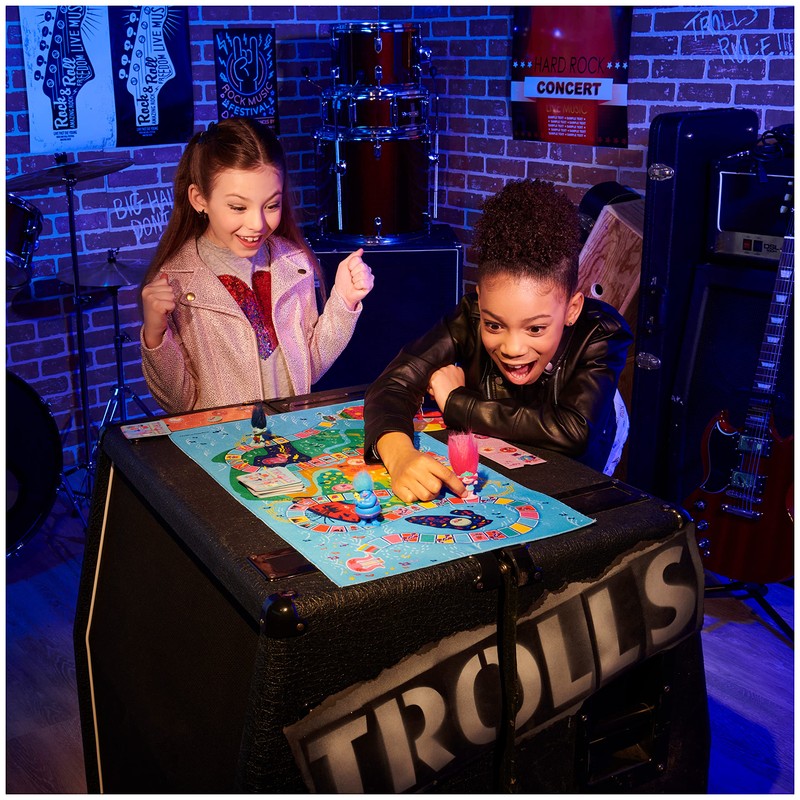 Spin Master Games Trolls World Tour Cooperative Strategy Board Game