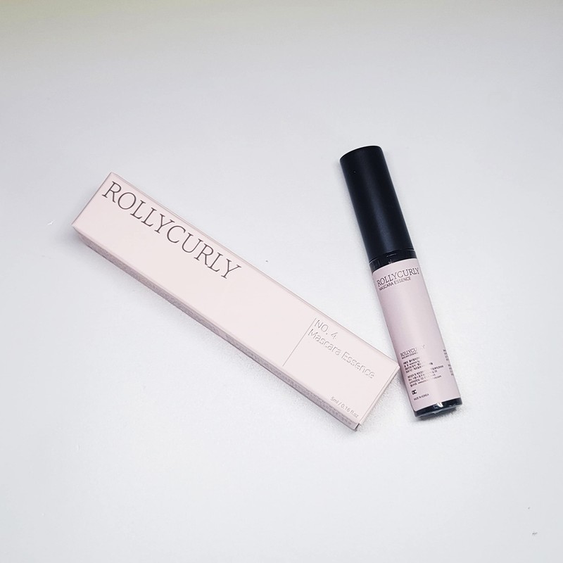 Rolly Curly Mascara Essence by Amber Lash