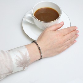 LAKADA Genuine Gemstone Bracelet with Faceted 4 mm Beads Healing Stone Protective Stone Bracelet Lucky Charm Talisman Gift, Gemstone, Faceted gemstone