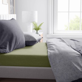 sleepling Flannelette Fitted Sheet, Made in Germany, 100% Cotton, Mattresses up to 23 cm High, All-Round Elastic, Oeko-Tex, Washable at 60 °C, 140 x 200 cm, Lime Green