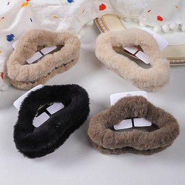 Exquisite Sweet Cloud Large Plush Hair Claw Clip Free Size / 1 Black (Card) 20ea