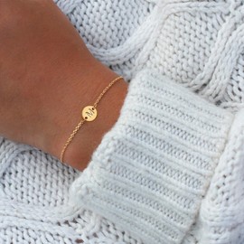 BAYLAY Bracelets for Teen Girls - Gold Bracelets for Women, 18K Gold Plated Letter I Initial Bracelet | Dainty Gold Bracelets | Teen Girl Gifts for Teen Girls | Gold Jewelry for Women Girls Gifts