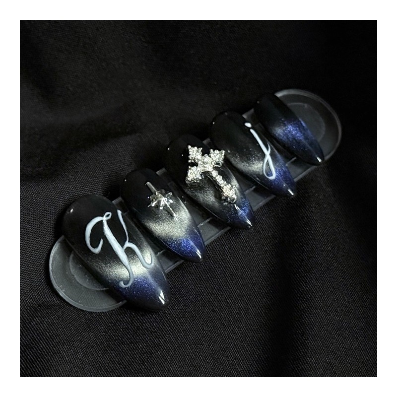 02:30AM, darkness falls |Gothic lettering nail - almond / 02:30AM,