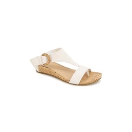 Kenneth Cole REACTION Women's Buckle Sandal, Cream, 9