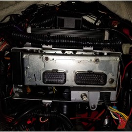 Kustom Cycle Parts Harley Davidson CB XM Module relocate Bracket. Relocates Module to The Bottom of The Radio, Perfect for Amplifier Installation. Fits 2007 to 2013 Harley Davidson Batwing Bikes