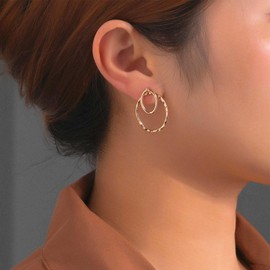 Dervivea Boho Gold Oval Circle Earrings Oval Circle Hoop Stud Earrings Hollow Oval Drop Earrings Metal Oval Circle Dangle Earrings Minimalist Geometric Earrings Jewelry for Women and Girls