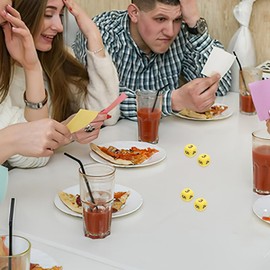 Angoily LRC Dice Game, Math Dice Games, Digital with Numbers Set, 12 Yellow 0-5 Number for Math Learning and Board Gaming Smooth Acrylic 0.62 Inch