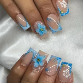 24Pcs Blue French Tip Press on Nails Blue Flower Short Square Fake Nails With Gold Mini Rhinestone Design White Floral False Nails Full Cover Press on Fingernails for Women Summer Manicure