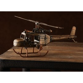 Harvey Makin - Metal Vintage Rustic Helicopter Ornament - Military Aviation Inspired Vehicle Figurine for Gifting And Homeware - Living Room, Bedroom, Man Cave Home Decor - H: 12cm x W: 7cm.