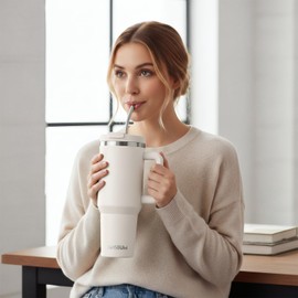 SASEUM 40 oz Tumbler with Handle and Lid, Double Wall Stainless Steel Insulated Water Bottle with 2 Reusable Metal Straws, Leak-Proof BPA-Free Cup for Coffee, Iced Drinks and Travel – White