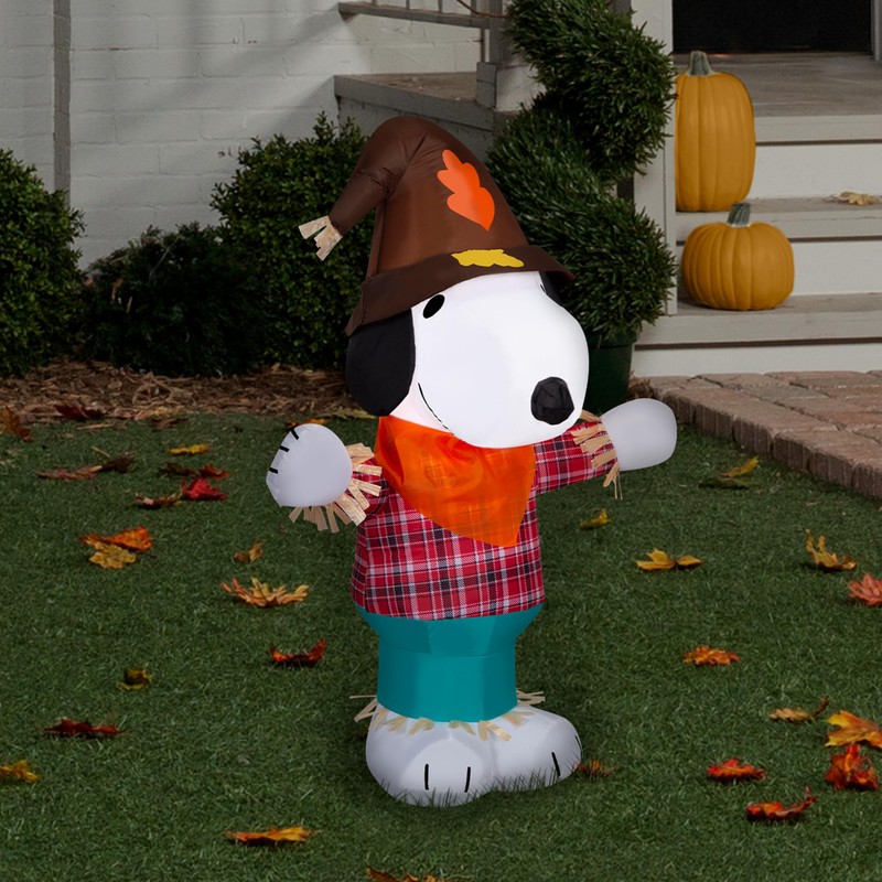 Gemmy Airblown Inflatable Harvest Snoopy in Plaid Shirt Peanuts, 3.5
