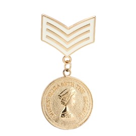 Knighthood Queen Elizabeth Honorary White & Gold badge Golden Lapel Pin Badge Coat Suit Jacket Wedding Gift Party Shirt Collar Accessories Brooch for Men