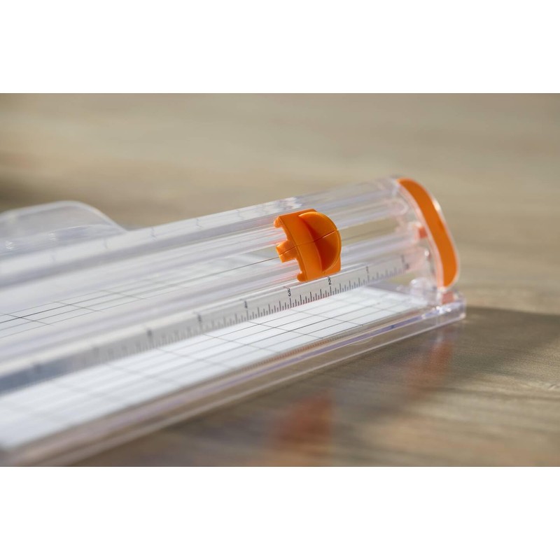 Fiskars SureCut 1077798 Portable Paper Trimmer A5 Portrait A4 Landscape