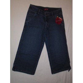 Apple Bottoms  APPLE BOTTOMS  WOMANS CROPPED/CAPRIS  BLUE JEANS SIZE 9