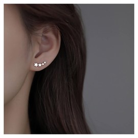 Inilbran Boho Crystal Star Climber Warp Earrings Silver Rhinestone Star Ear Climber Earrings Tri Star Stud Earrings Vintage Cz Star Ear Crawlers Earring Minimalism Star Earrings Jewelry for Women