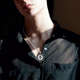 SIPURIS Star of David Necklace for Men Hexagram Pentacle Pendant Jewish Wiccan Symbol Pendant of Six-pointed Star Amulet Jewelry (Hexagram-S)