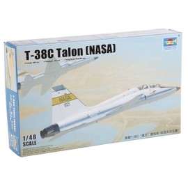 Trumpeter US T-38C Talon (NASA) Model Kit