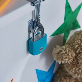 Yale - YE3B/32/116/1/TE Standard Security 32mm Aluminium Padlock - Teal - Open Hardened Steel Shackle - 3 Keys