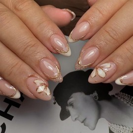 SINHOT White Flower Press on Nails - Medium Almond Fake Nails Glossy Glue on Nails 3D Gold Line Acrylic Nails Stiletto Artificial Nail Art French Tip Stick on False Nails with Design DIY 24 pcs
