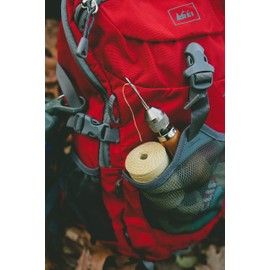 The Speedy Stitcher (supi-dyi-sutettya-) supi-dyi-sutettya- Replacement Thread 180yd (Thick)