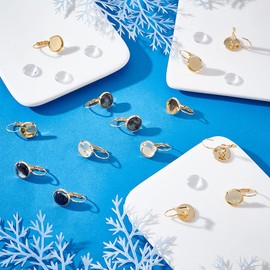 UNICRAFTALE Aproximadamente 30 ganchos de acero inoxidable 304 con cierre de palanca de 10 mm, redondos, planos, en blanco, cabujones, bandeja biselada, componentes de aretes para colgar joyas de 0,7 mm