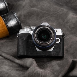 DBZZ E-M10 Mark IV Vintage Genuine Leather Camera Case，Half-Wrap Camera Protector For Olympus OM-D E-M10 Mark IV (Black set)
