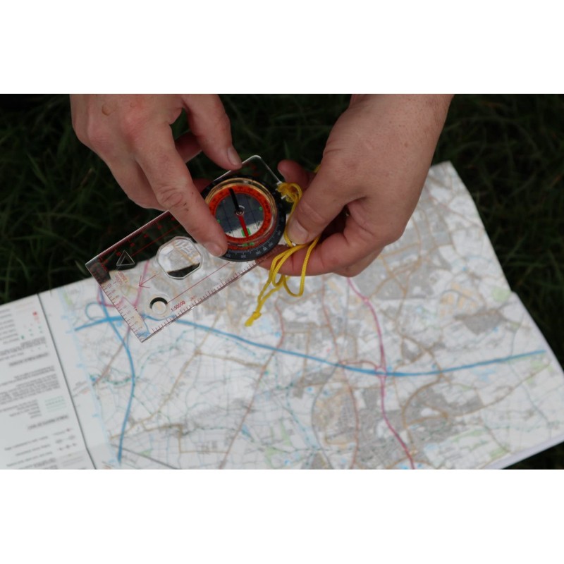 Deluxe Compass with microfibre bag: Walking/Orienteering/Hiking/Scouts/Guides/D of E