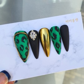 Green Leopard Handmade Nail Tips - Square / 그린 호피 수제네일팁 - 스퀘어