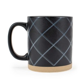 Elanze Designs Modern Plaid Raw Clay Bottom Black 16 ounce Ceramic Coffee Mugs Set of 4