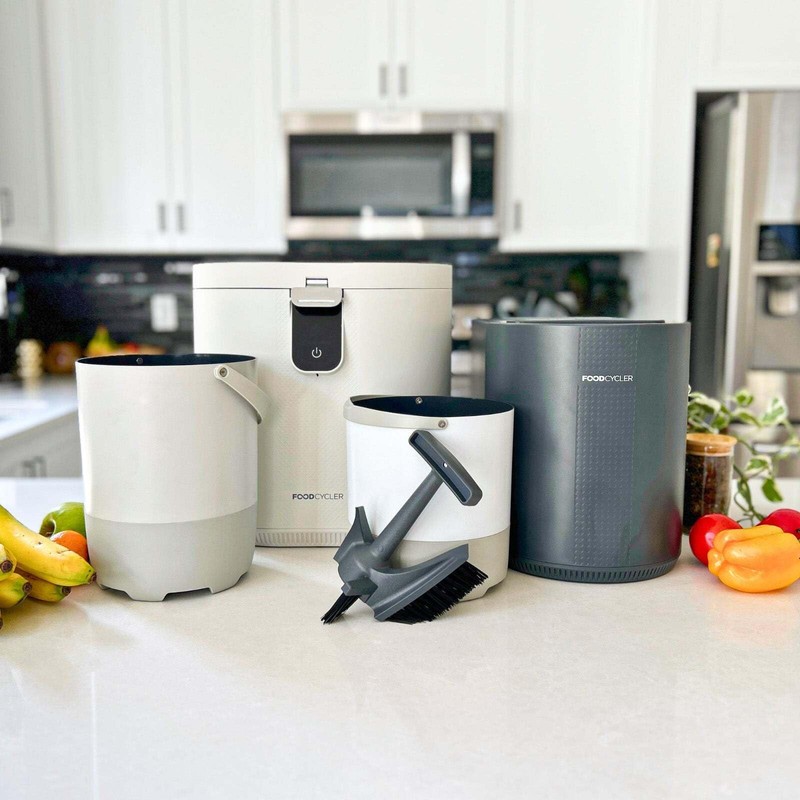 FoodCycler Eco 5 Bucket & Infinity Brush Pack – Kitchen