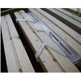 HunterBee Small hive Beehive beetle beekeeping tools/Small Hive Beetle Trap  Trap Oil hive Tool/SHB Reusable Hive Baitable Trap (5)