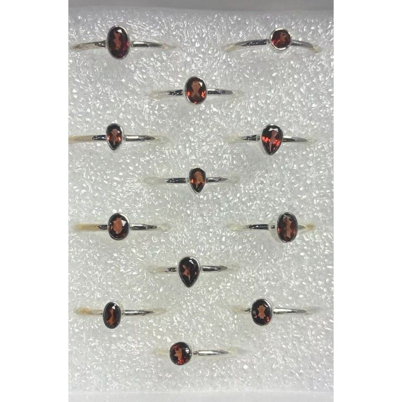 Natural Creations Sterling silver stackable ring size 6 Faceted Garnet