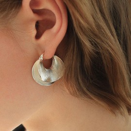 YUJIE Gold Hoop Earrings for Women Chunky Gold Plated Earring Statement Jewelry, Brass, No Gemstone