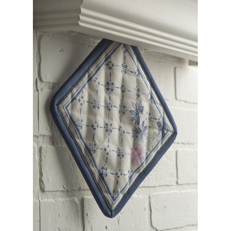 Maison d' Hermine Spring/Summer Set with Oven Gloves and Pot