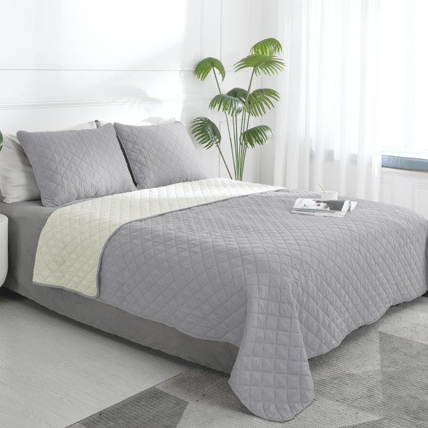 Easy-Going King Size Reversible Quilt Set with 1 Quilt and