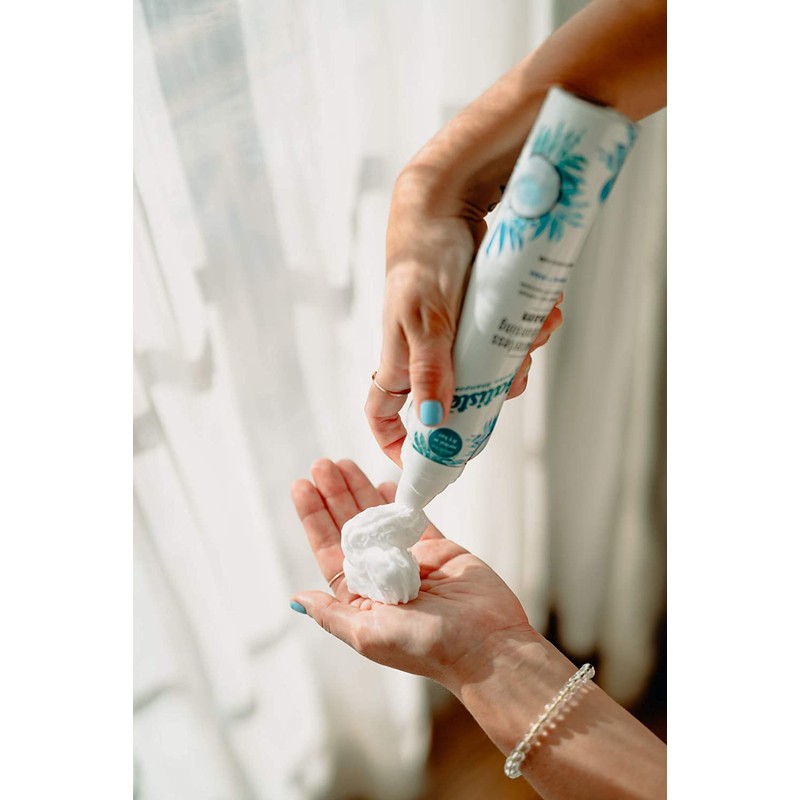 Batiste Waterless Cleansing Foam Cleanse and Strengthen with Almond Oil,