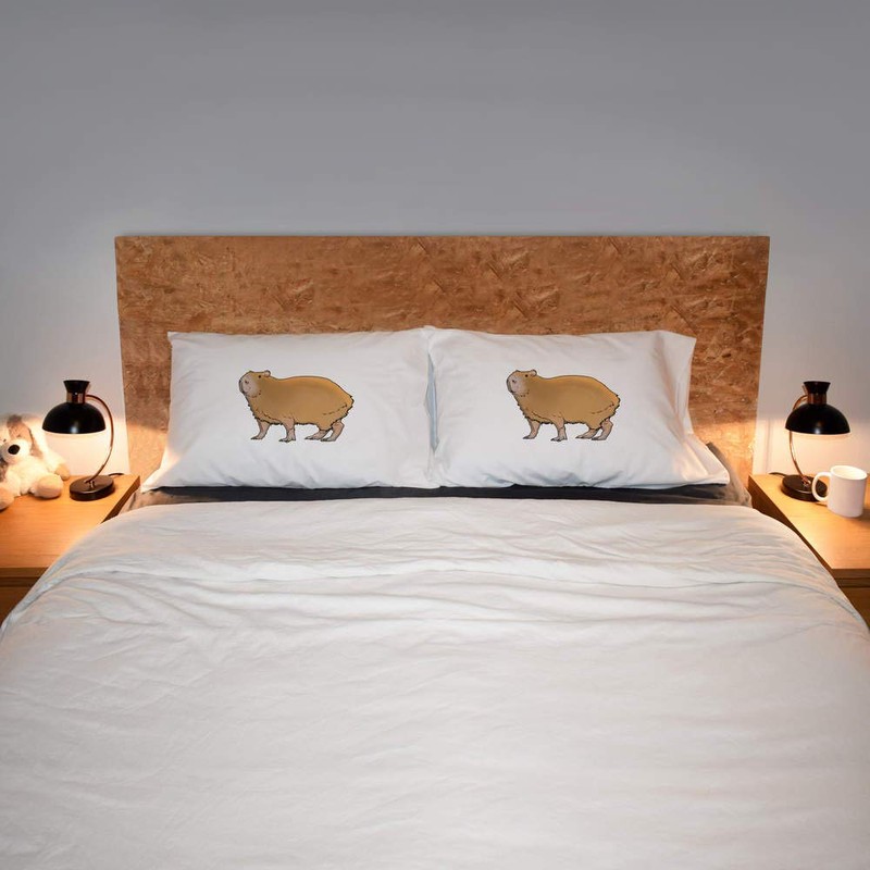 2 x 'Capybara' Cotton Pillow Cases (PW00019065)