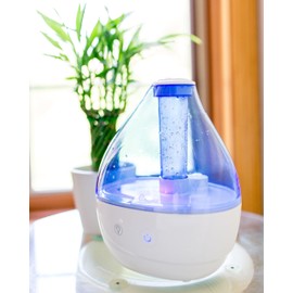 Crane Personal Ultrasonic Cool Mist Humidifier – 1.5 Liter, 8-Hour Run Time, Whisper Quiet, Auto Shut-Off, Filter-Free for Small Rooms, Offices, Nursery, Travel